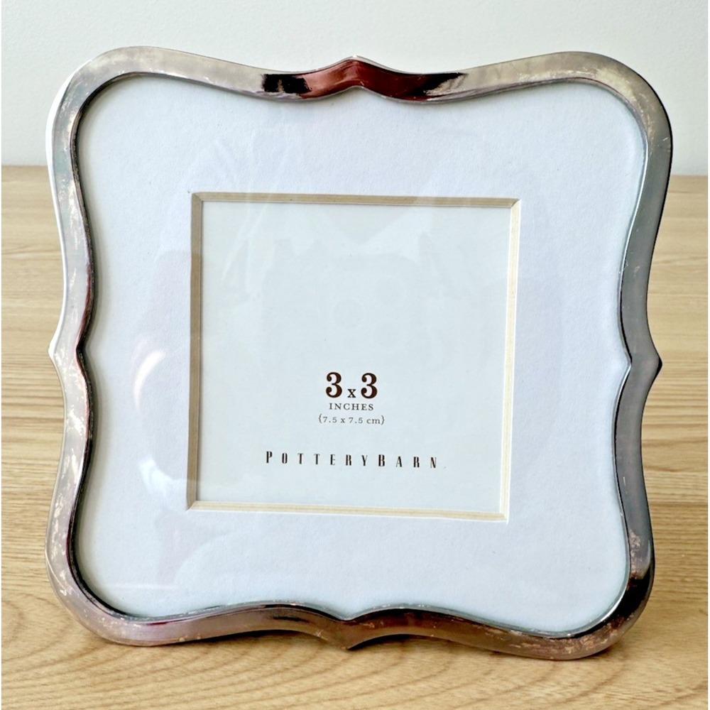 Pottery Barn Silver Tone Curved Scalloped Metal Picture Frame 3x3 Photo - Picture 7 of 7